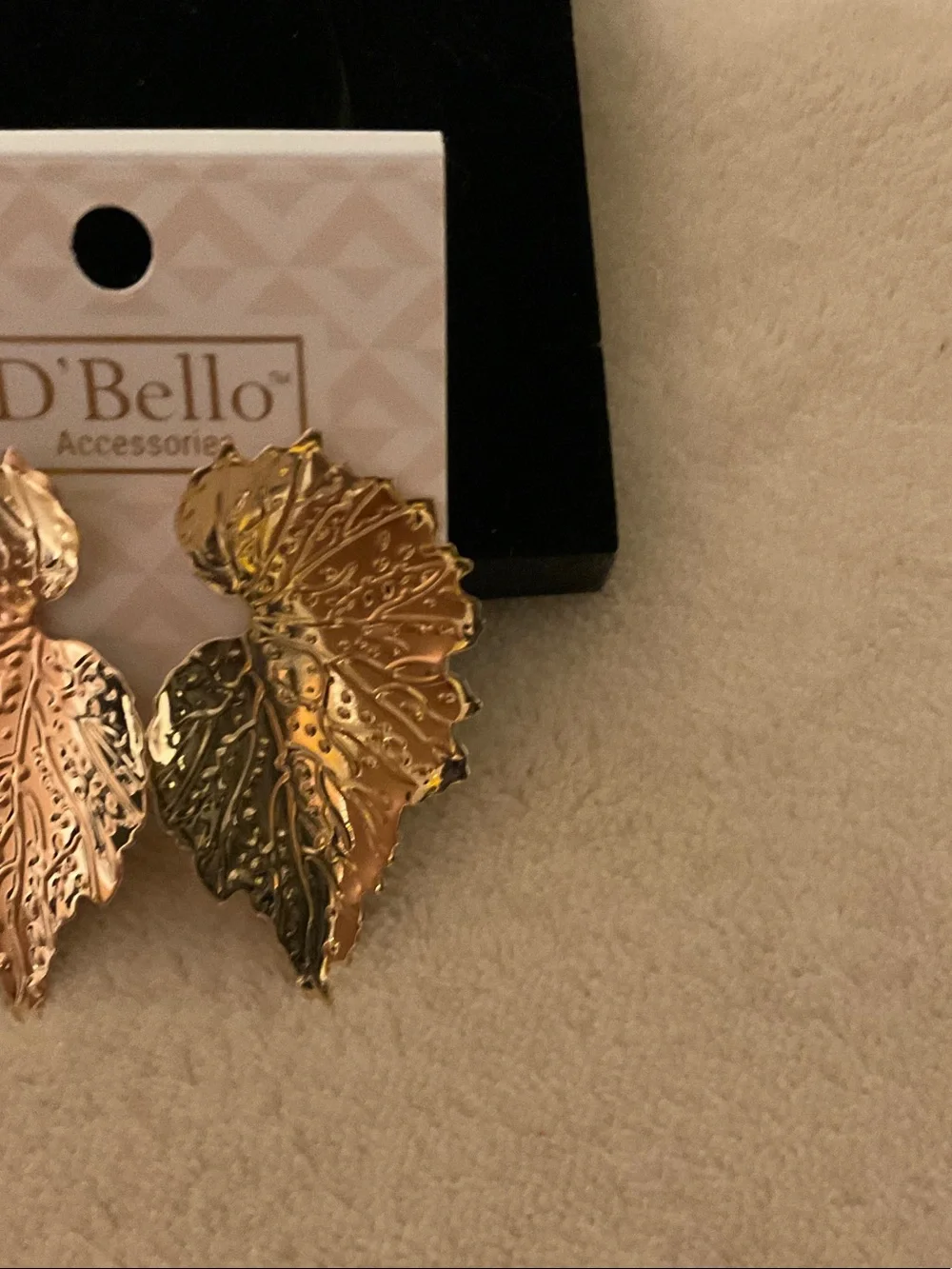 D’Bello gold leaf
